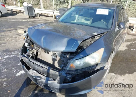 2009 Honda Accord 2.4 Lx z USA, uszkodzony, nr VIN 1HGCP26329A001326